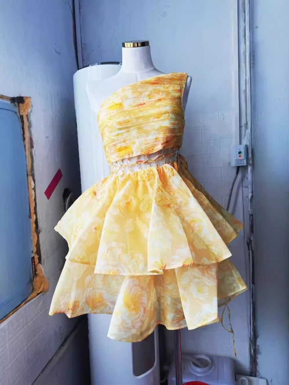 Oblique Shoulder Small Dress Holiday Wind Shoulder Pressure Folding With Hollow Print Ponbo Cake Skirt Skirt Tide