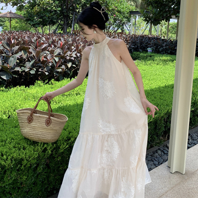 Summer Dress French Apricot Embroidered Hanging Neck Dress Sleeveless Shoulder Big Skirt Holiday Dress Dress