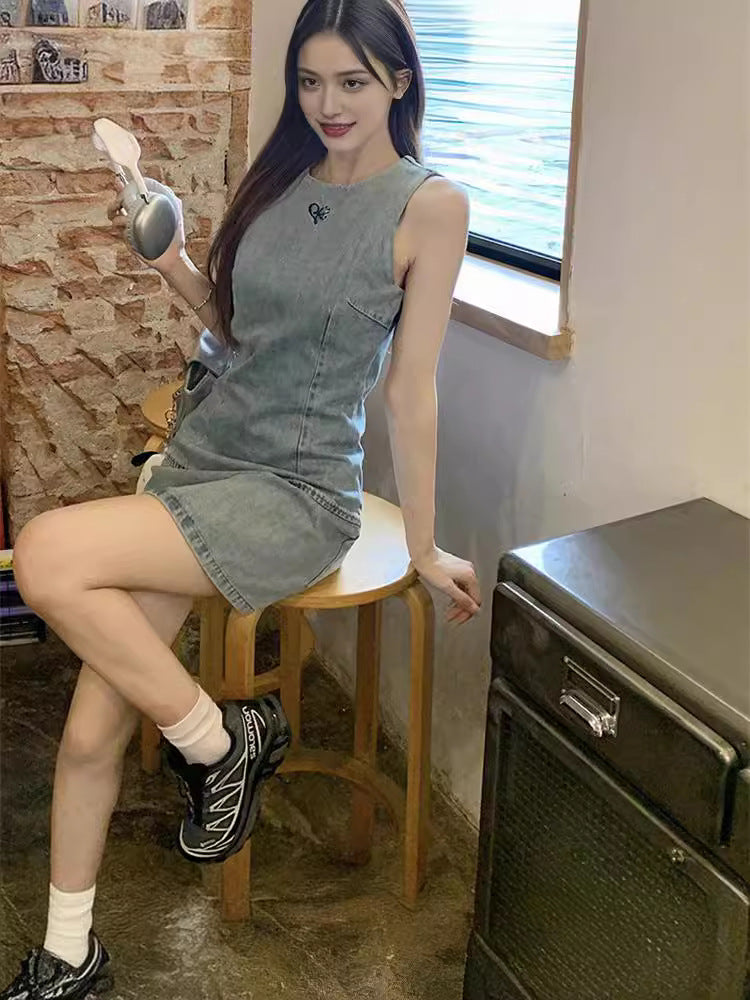 Vintage Denim Embroidered Sleeveless Vest Dress Woman's New Summer 2025 Temperament