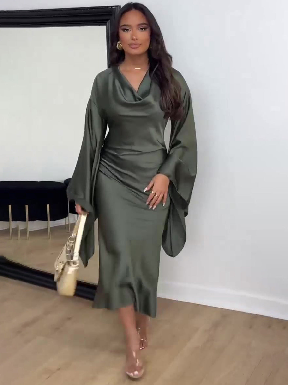 2024 New Fashion Temperament Bat Sleeves To Receive Waist Sexy Dress