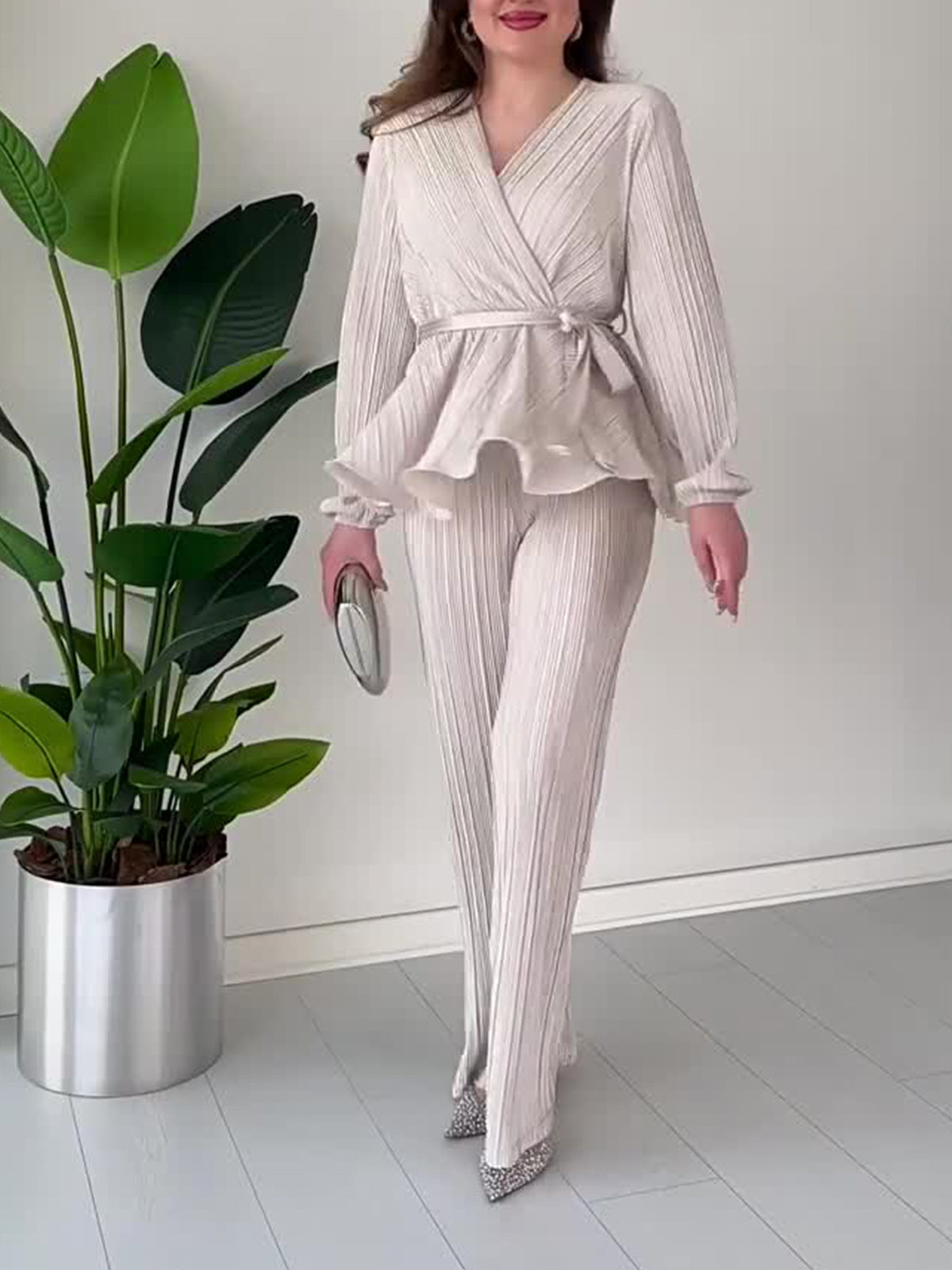 2024 New Central And East Asia Folds Are Loose And Comfortable Solid Color Small Fresh Suit