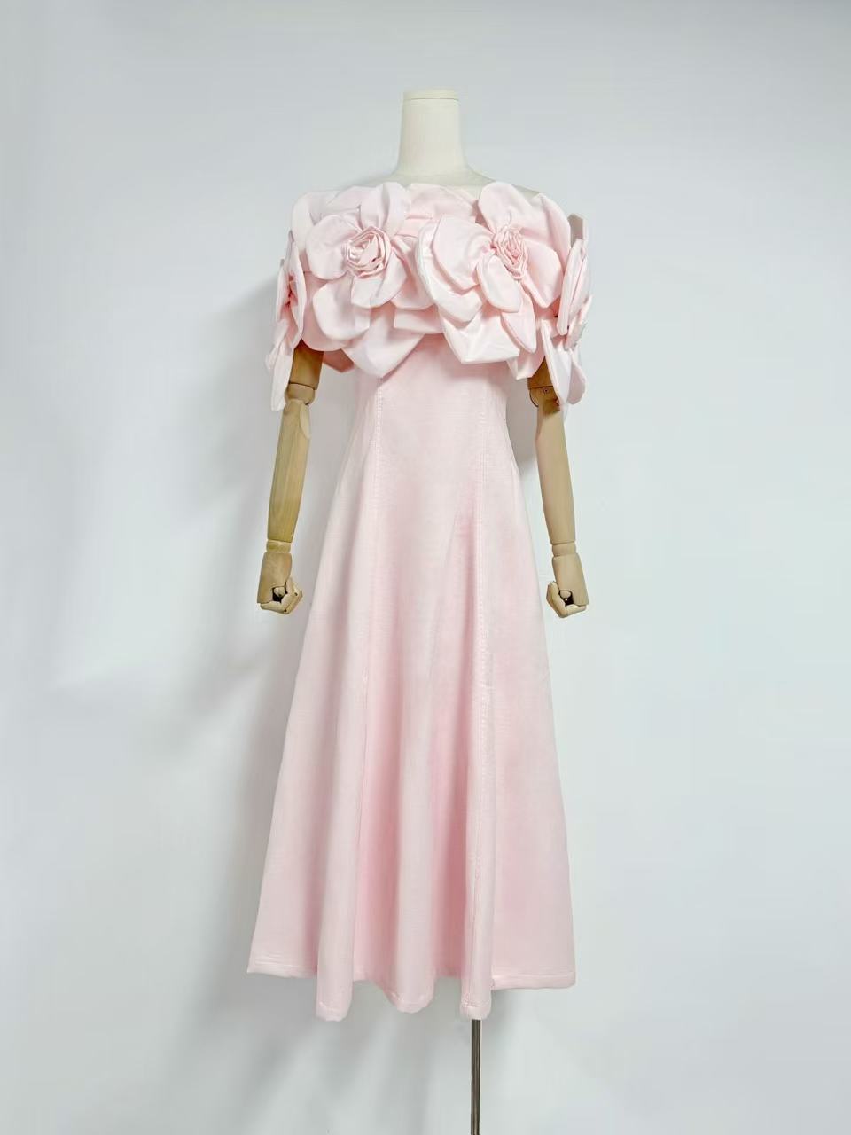 2025 Spring New A Dress Word Three-Dimensional Flowers Long Dress Dress Woman