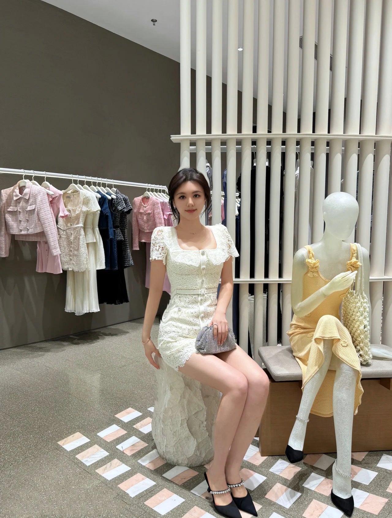 Collar High-End Hollow Lace Dress In The Spring Of 2024 New Ivory White Waist Temperament Style Dress