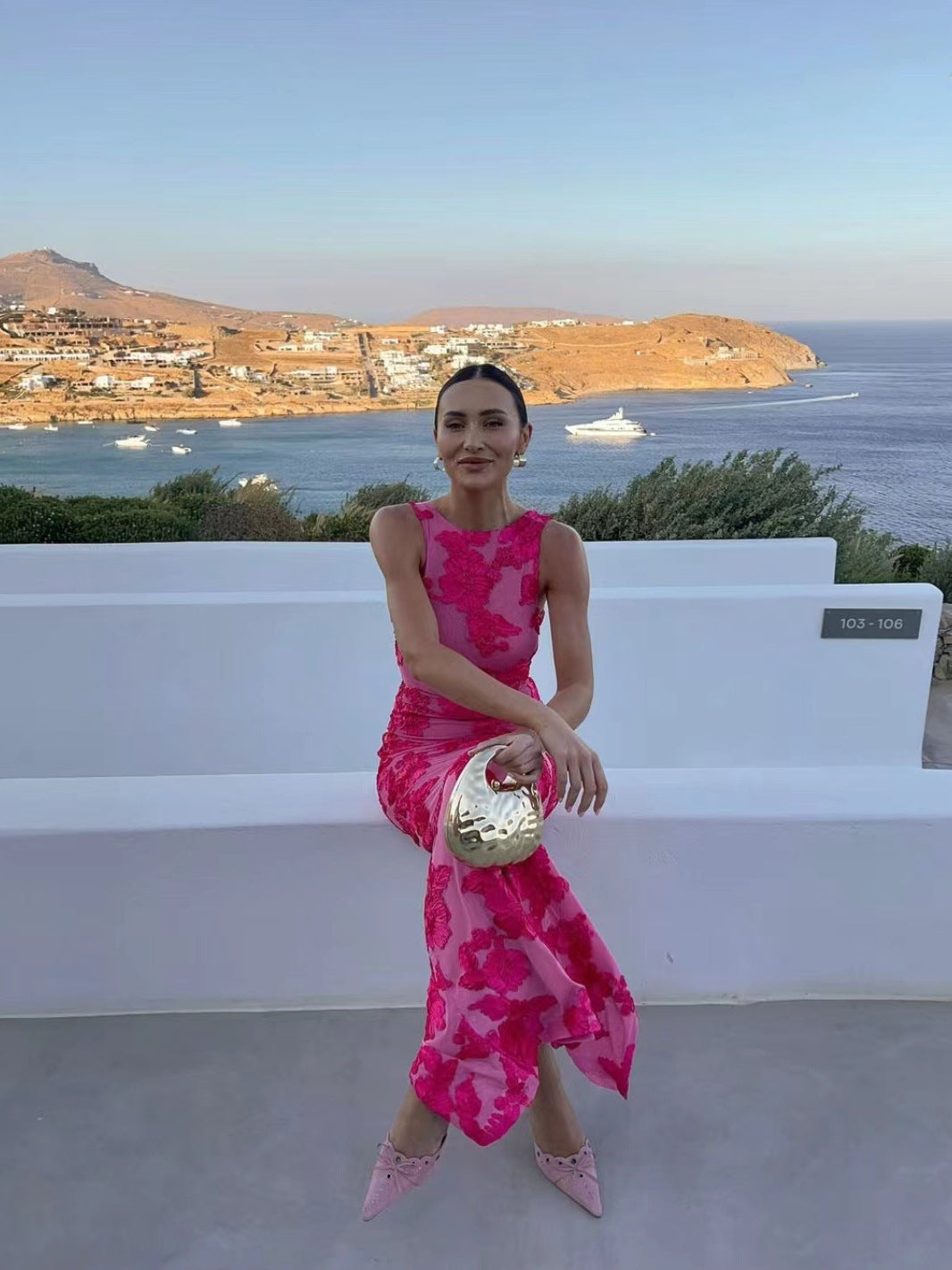 Women's Clothing 2024 Summer Embroidered Sleeveless Straight Temperament Holiday Dress