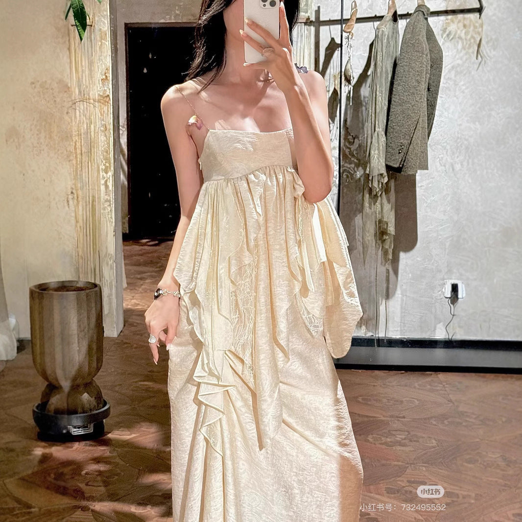 Folded Design Dress Dress Dress Female French Holiday Atmosphere Sling Skirt Two Sets