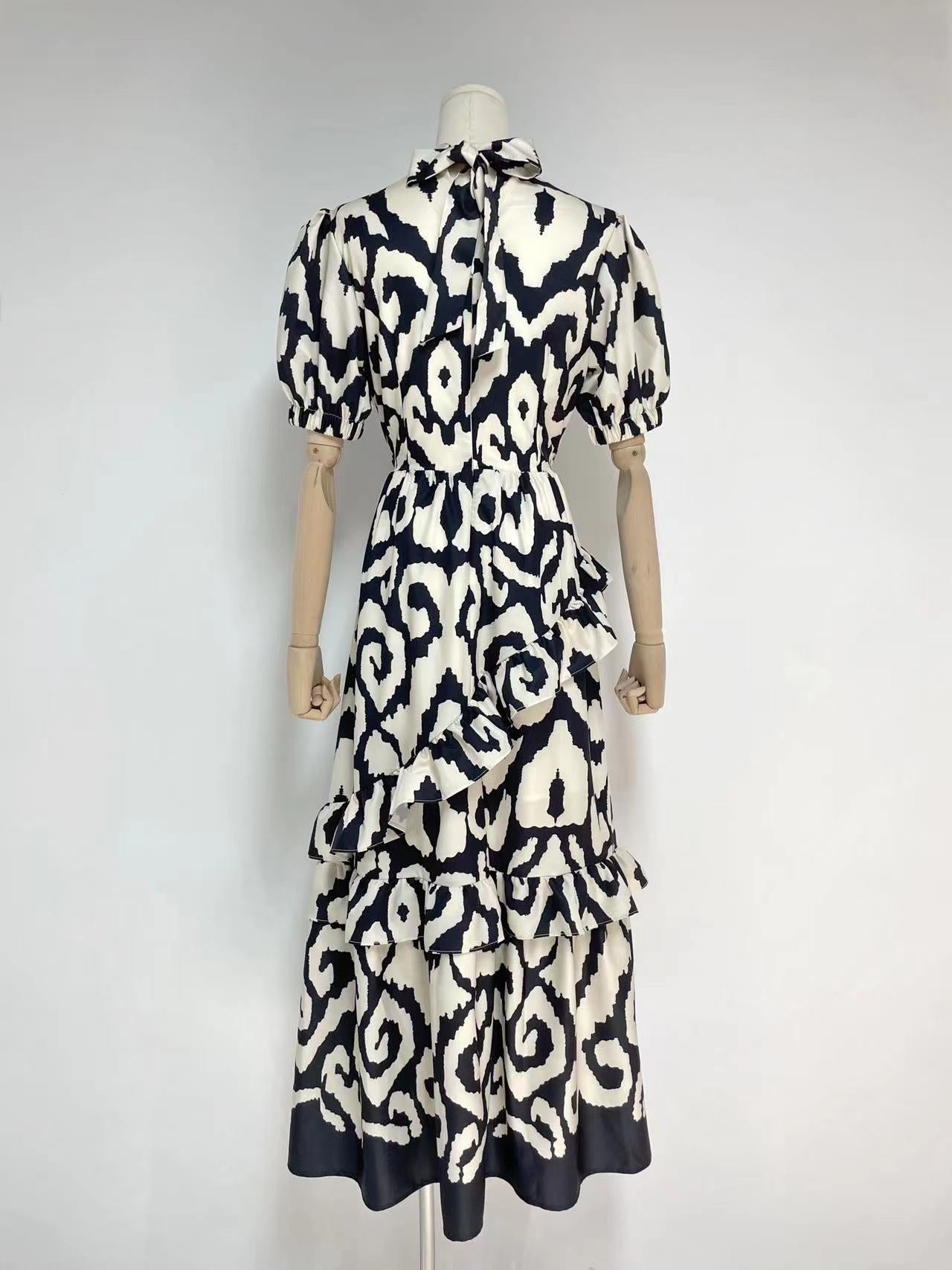 Niche 2025 Autumn New Scarf Neckline Short-Sleeved Lotus Side Splicing Print To Collect Waist Long Dress Dress Woman