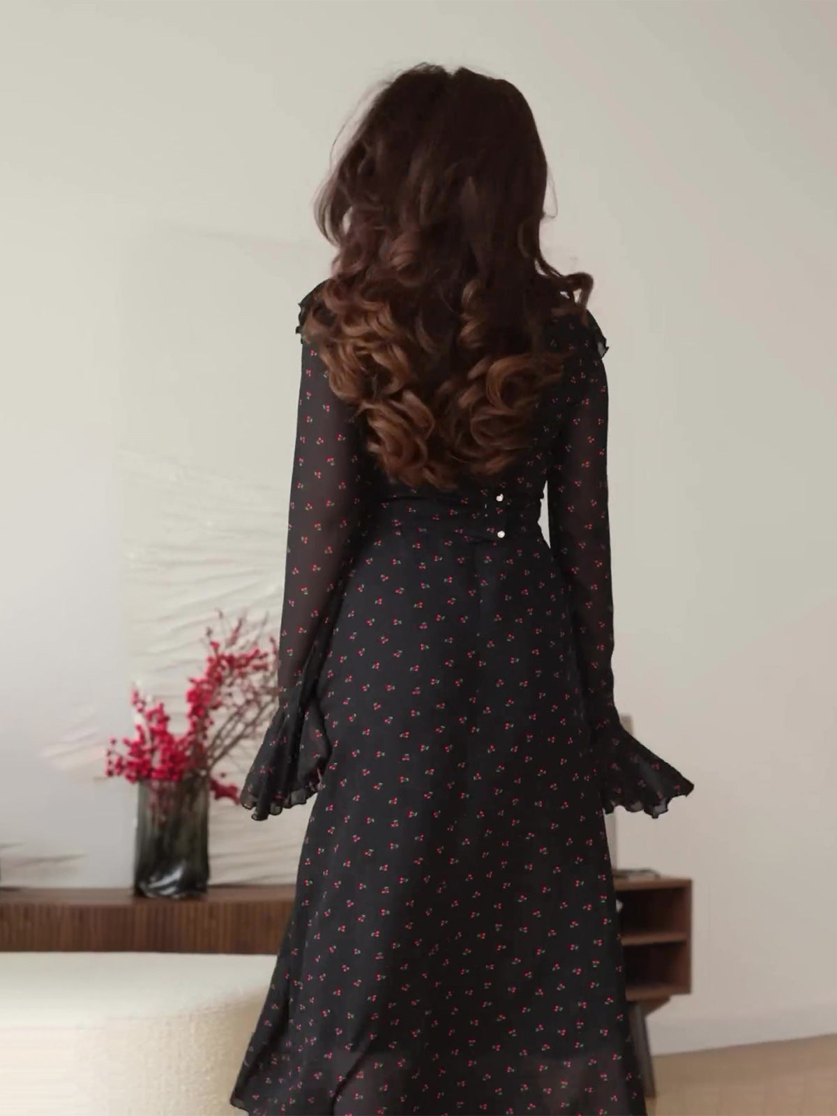 2024 New Chiffon-Print Lotus Leaf Sleeve Temperament Long V-Neck Long Dress