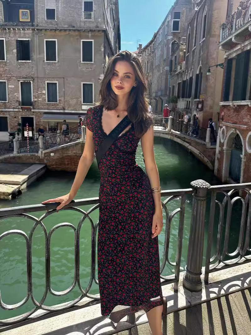 Retro Black V-Neck Rose Crush Babes Body Dress Female Pure Ass Long Skirt