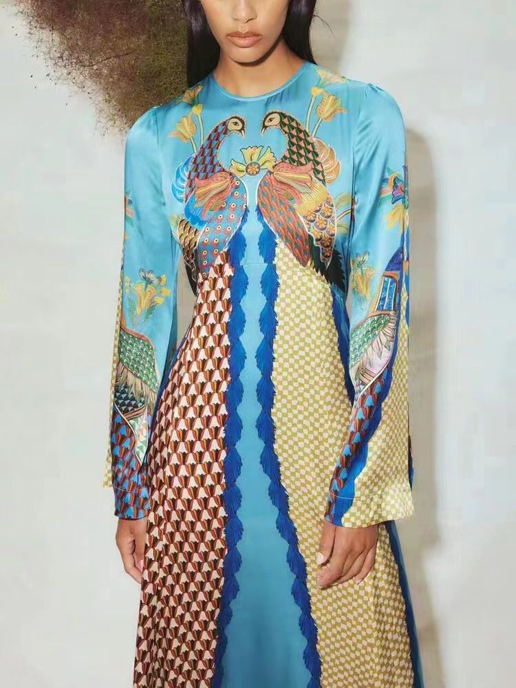 Round Collar Long-Sleeved Dress Animal Print Girded Body 2025 Autumn New Dress