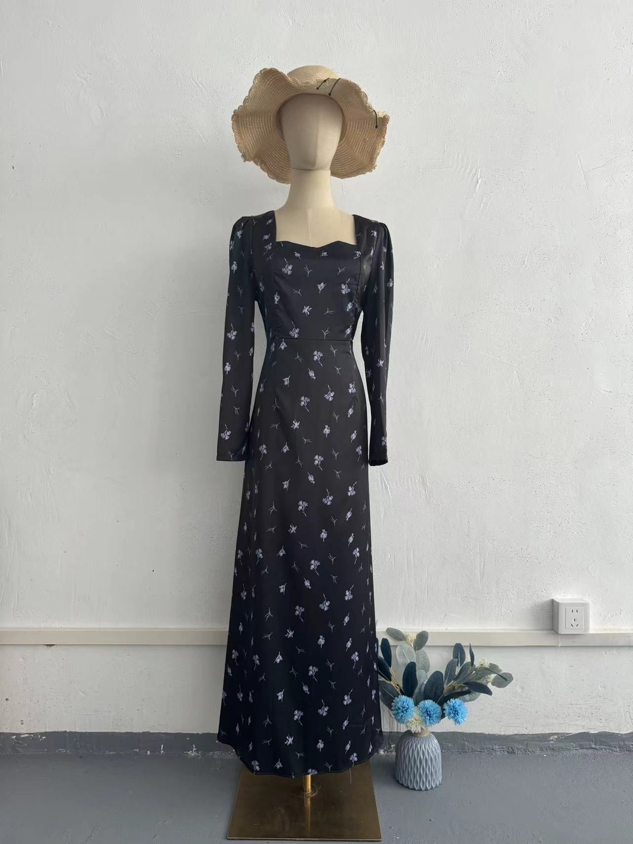 2024 New Court Style Lady Waist Temperament Low-Necked Long-Sleeved Dress