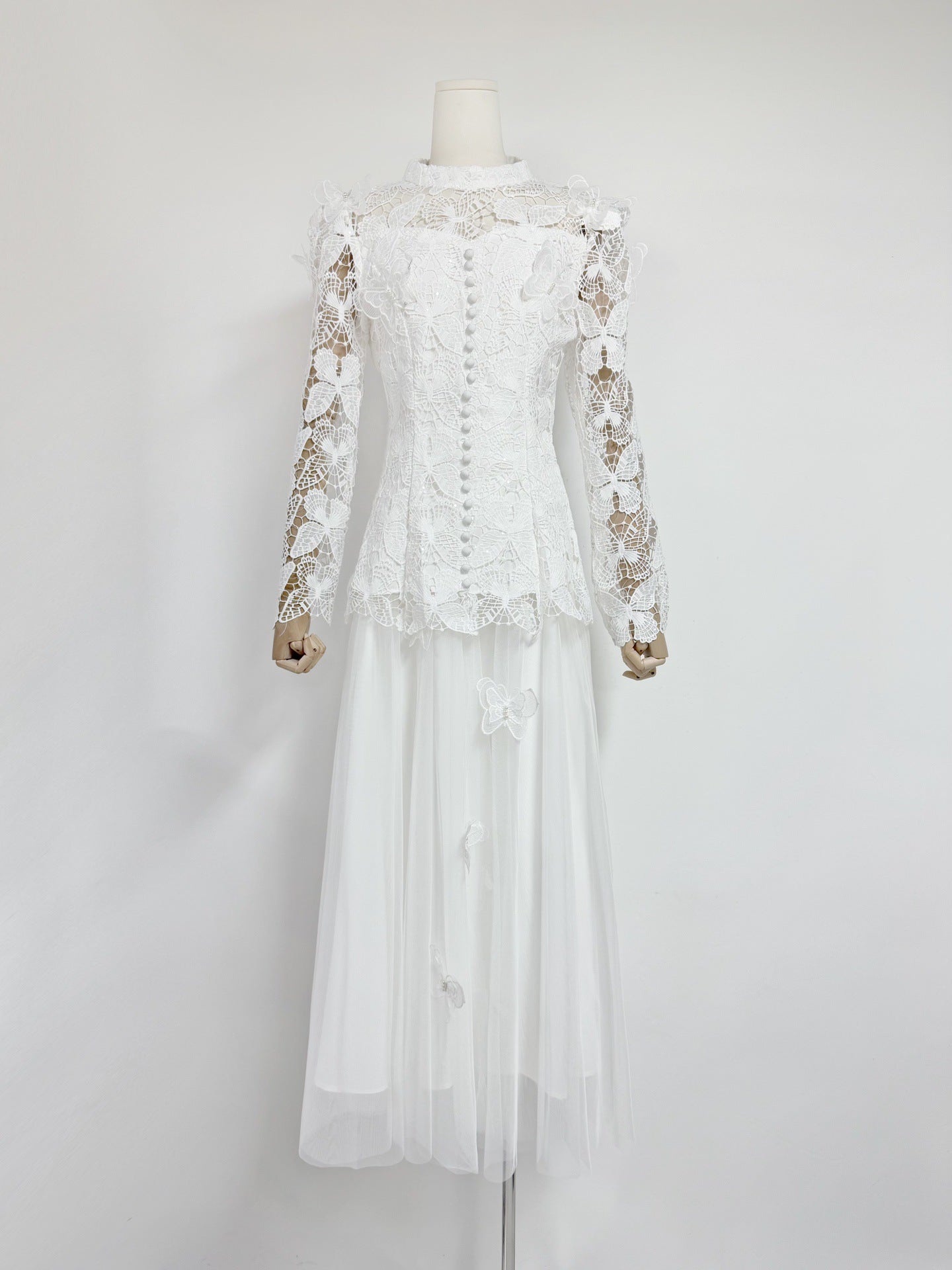 Court Style Lace Jed Flower Splicing Butterfly Decoration Skinny Coat + Mesh Dress