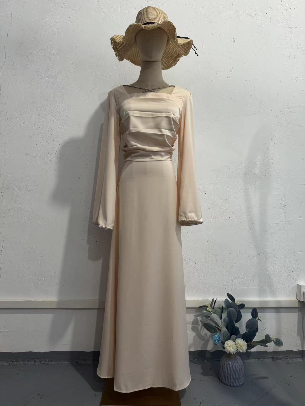 2024 New Body-Cuffed Diamond-Tieed Long-Sleeved Ribbon Dress Dress Woman
