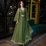 Dress Women 2025 New Long Green Large-Size Annual Conference Host Banquet Performance Fluffy Temperament Dress