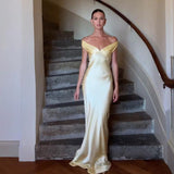 New Women's Temperament Sexy Bareback Dress With A Chest And A Shoulder Fashion Dress HZ0628