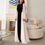 Women's New Round-Neck Loose Long-Sleeved Elegant Black And White Folded Dress HZ0628